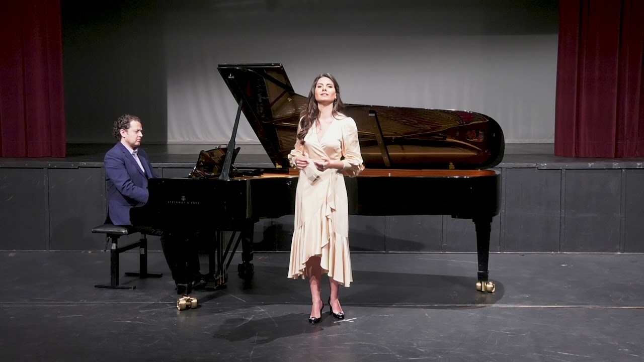 Villanelle, Eva dell’Acqua