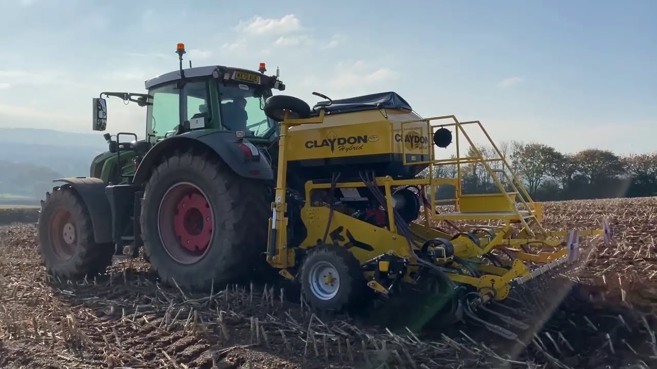 Fendt 933 Claydon Strip Till Drill, Direct Drilling Wheat Into Maize in Devon