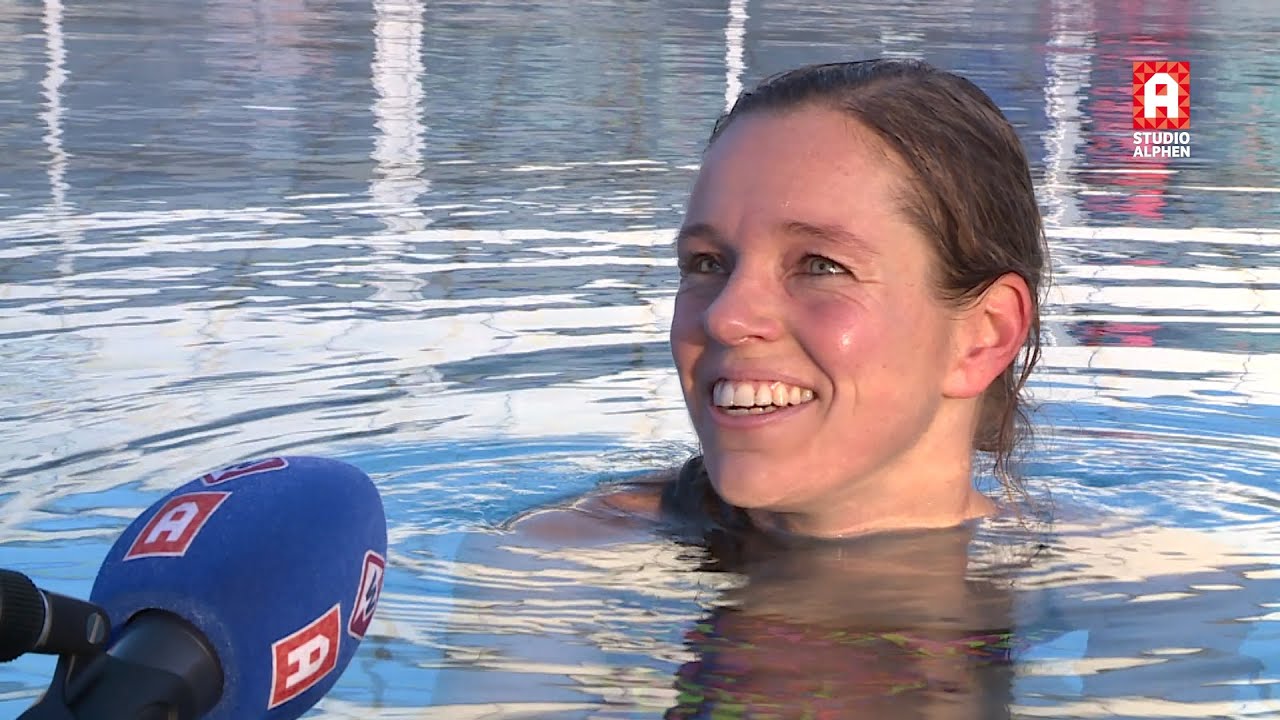 Buitenzwembad De Hoorn midden in winter heropend