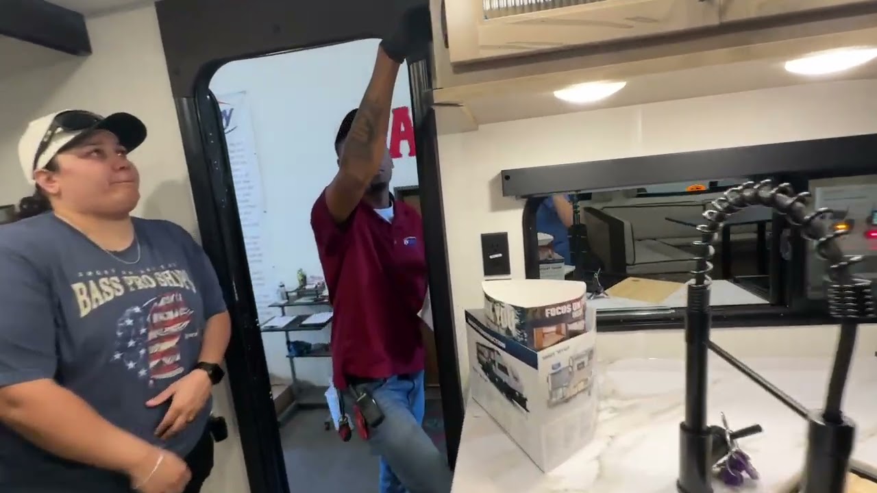 RV walk through 