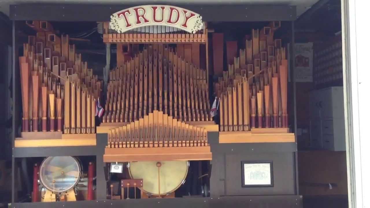 2013-07-20  TRUDY Band Organ at Conneaut Lake Park  2/3