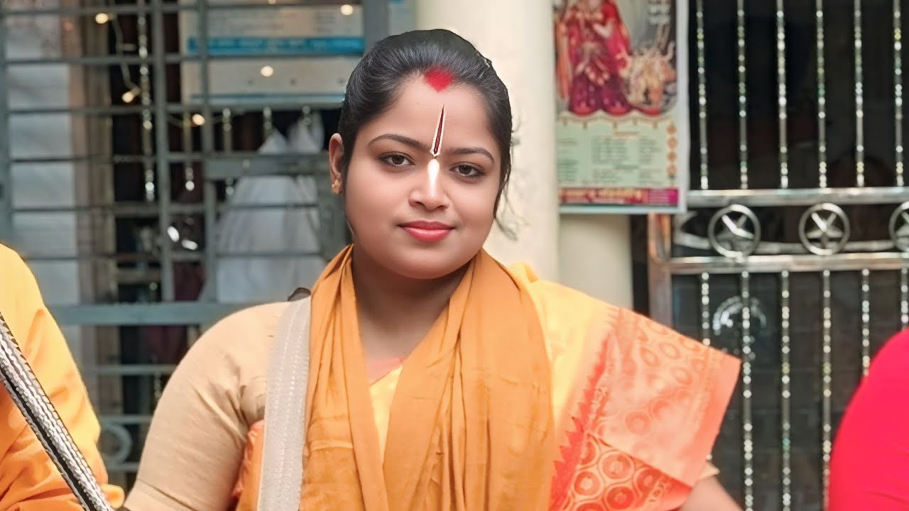 সুবর্ণা বিশ্বাসের মধুমাখা কৃষ্ণ নাম। 