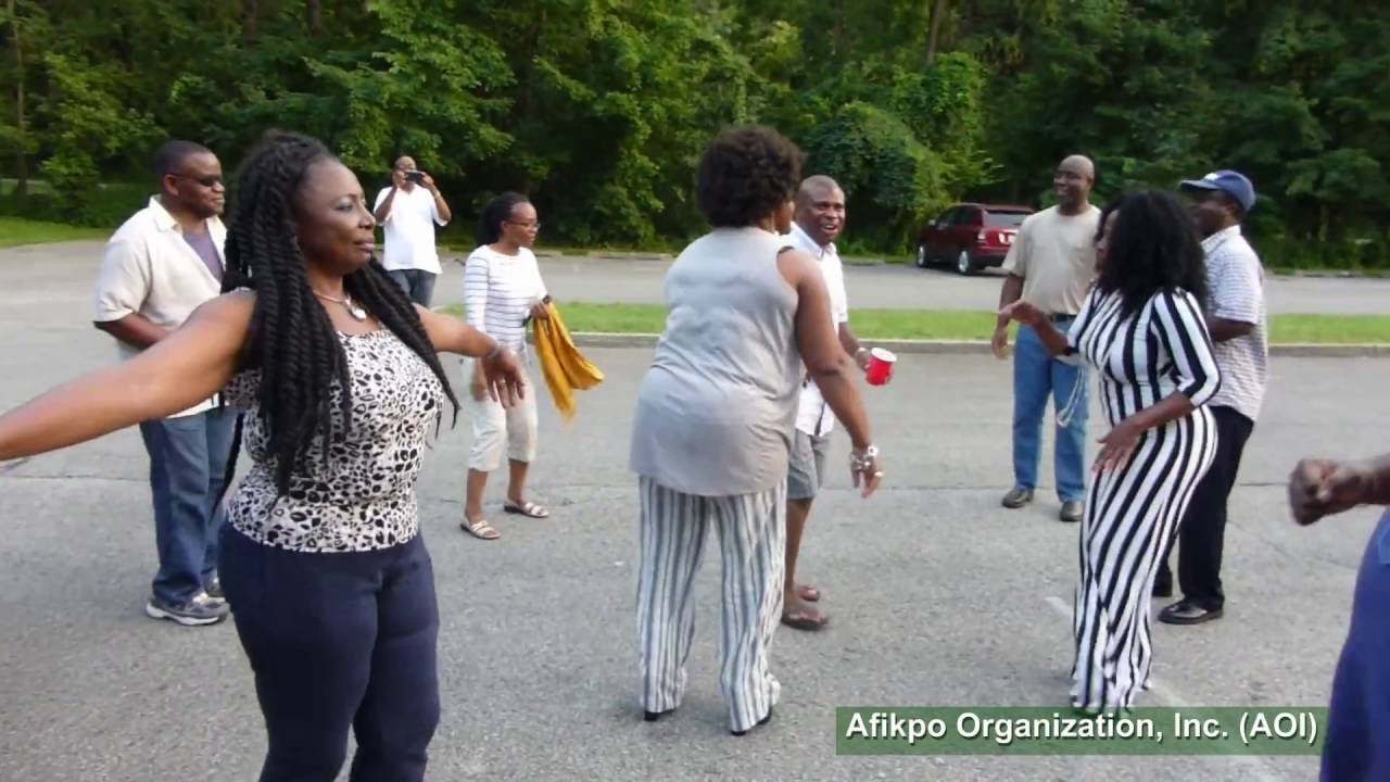 Afikpo People Dance to Alawiyo Music at 2016 Iriji Festival Picnic in USA