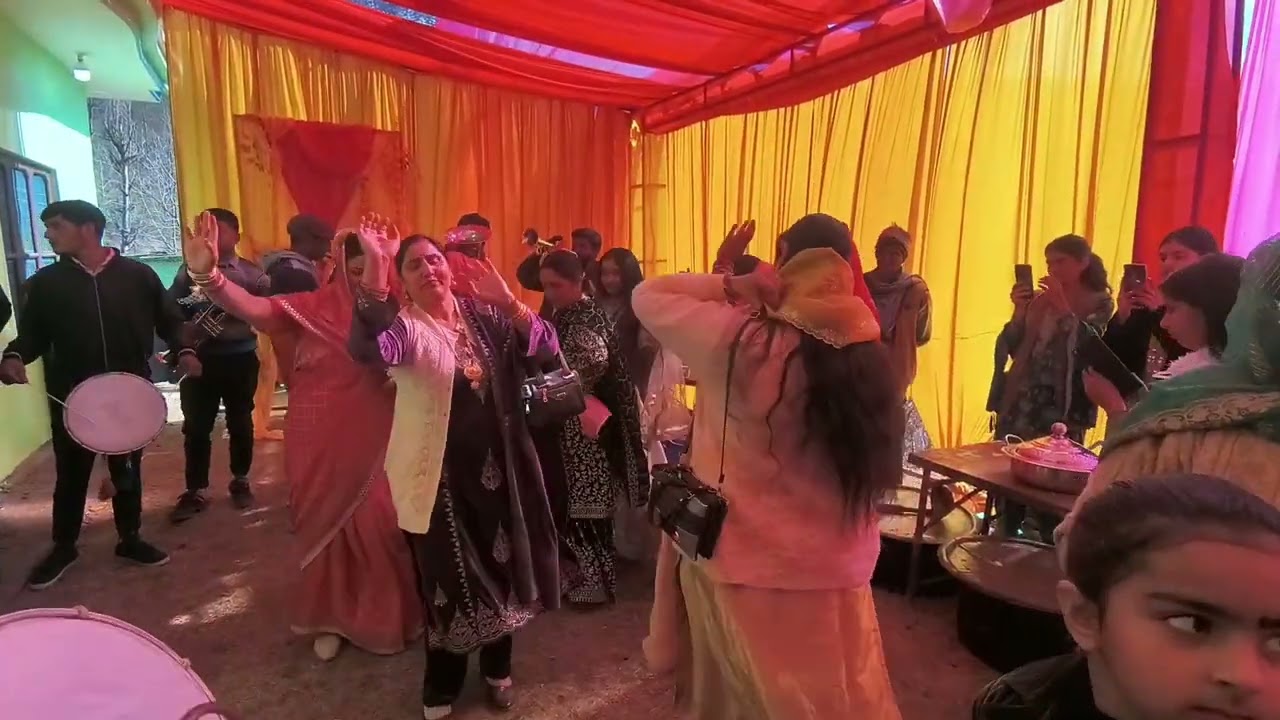 #Pahadi #shadi #dance #marriage #village #dance 