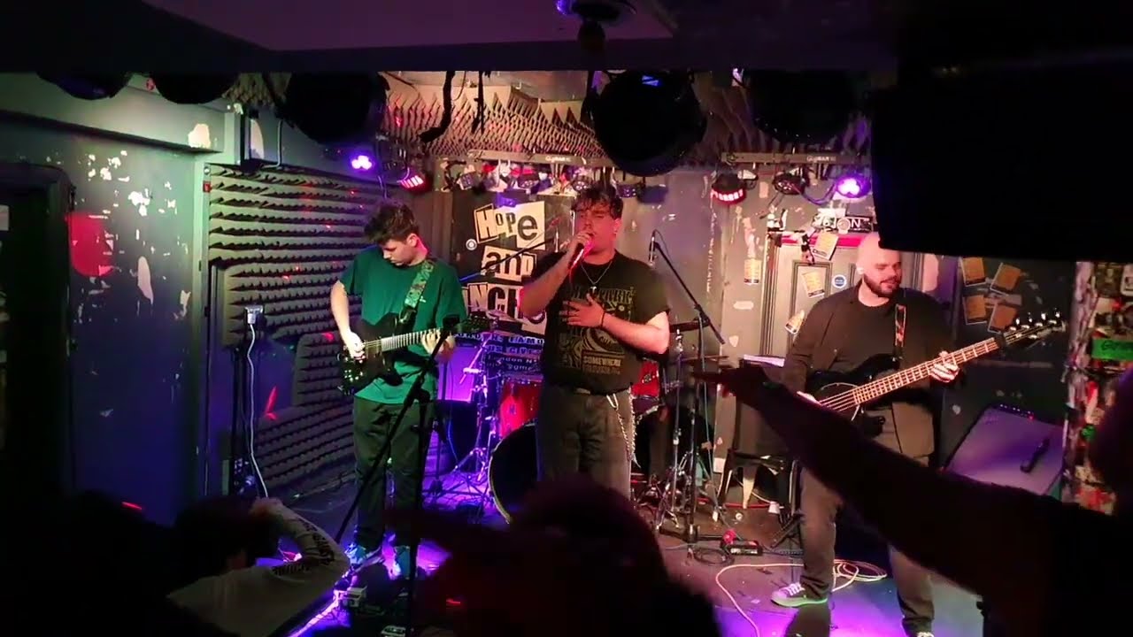 Kontra 'Hyper Music' Muse Cover Live at The Hope and Anchor