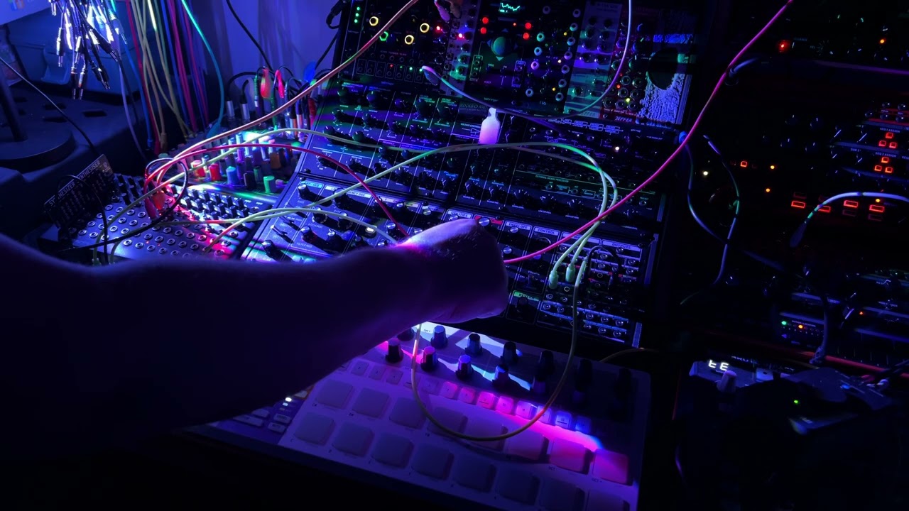 The Margin of Error - An unquantized jam / Behringer Model 15 / Erica Synths Pico System iii