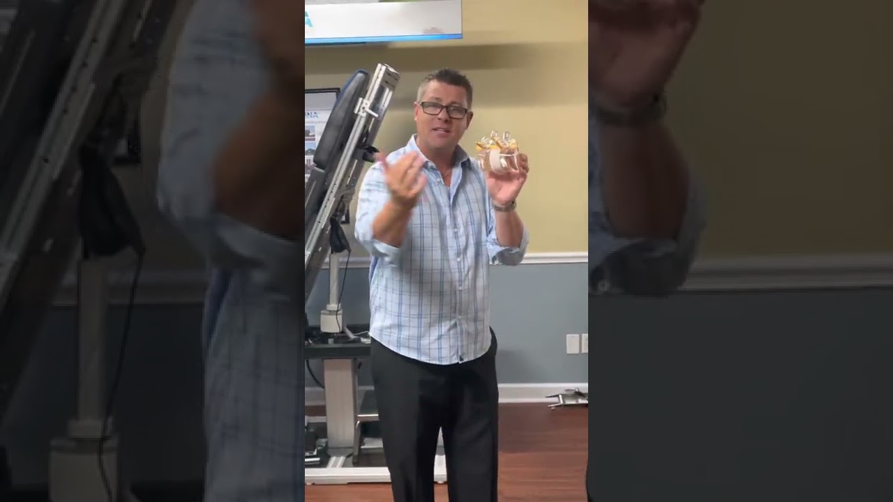 Seniors get pain relief by Largo Chiropractor