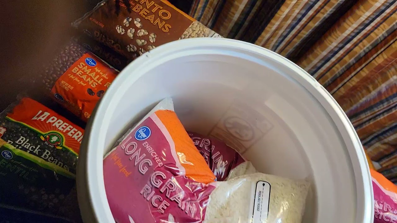 Long Term Food Storage... Beans&Rice  using a Gamma Seal Bucket Lid System