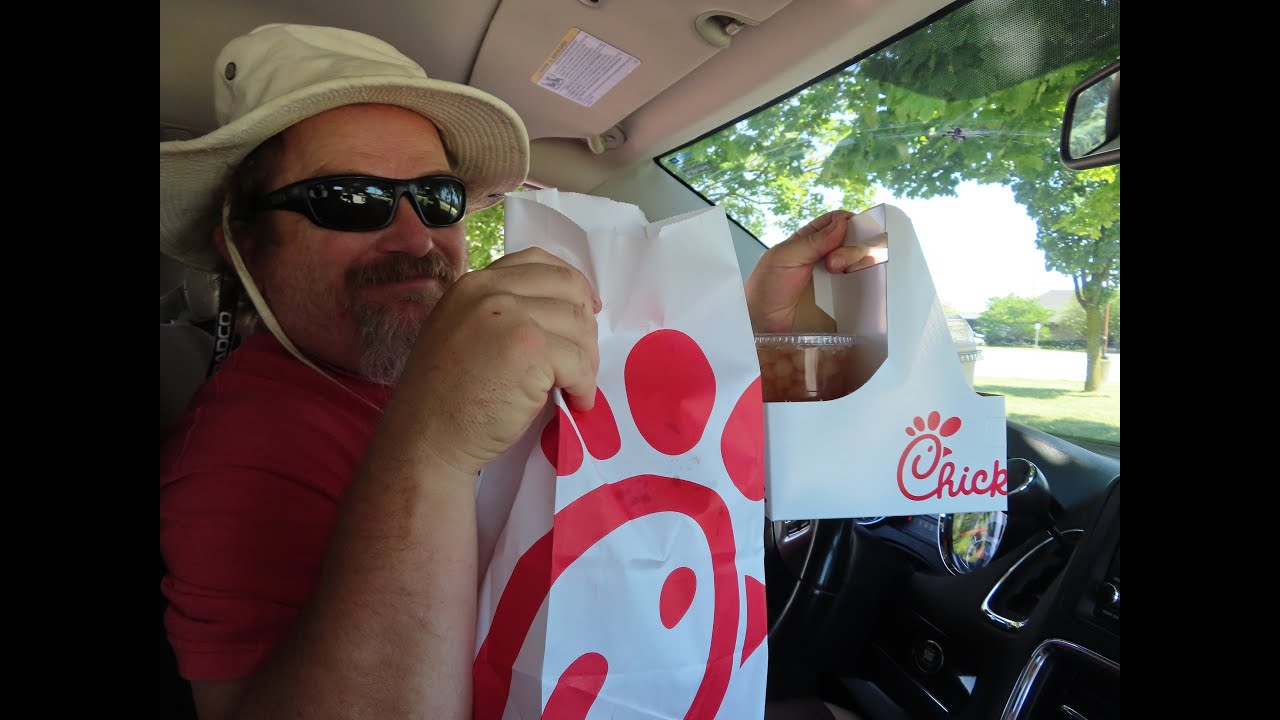 FIRST TIME TRYING CHICK FILA IN CANADA