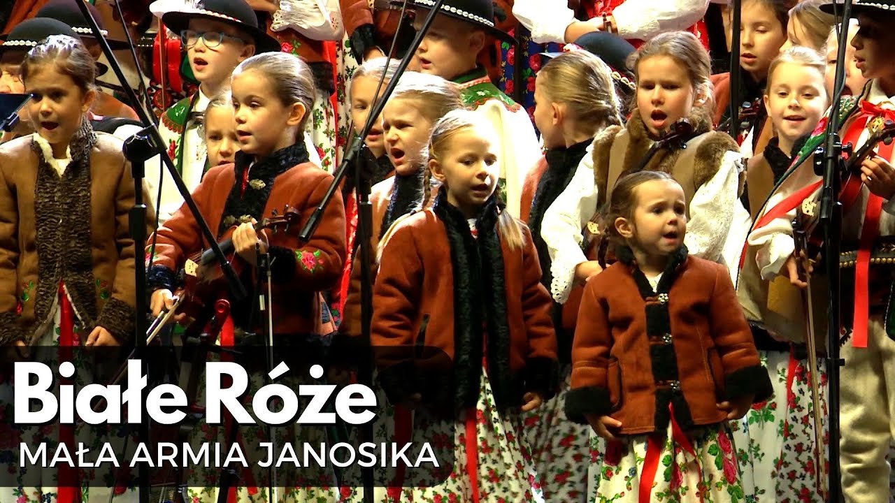 "Rozkwitały pąki białych róż" - MAŁA ARMIA JANOSIKA (I Największa Góralska Majówka - Jan Paweł II)