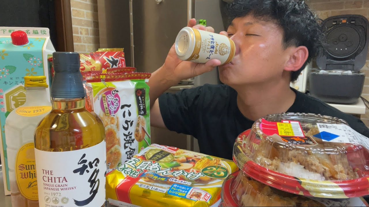 【休日飲み】疲れたおっさんは半額弁当と沢山の冷凍食品で酒を飲む。