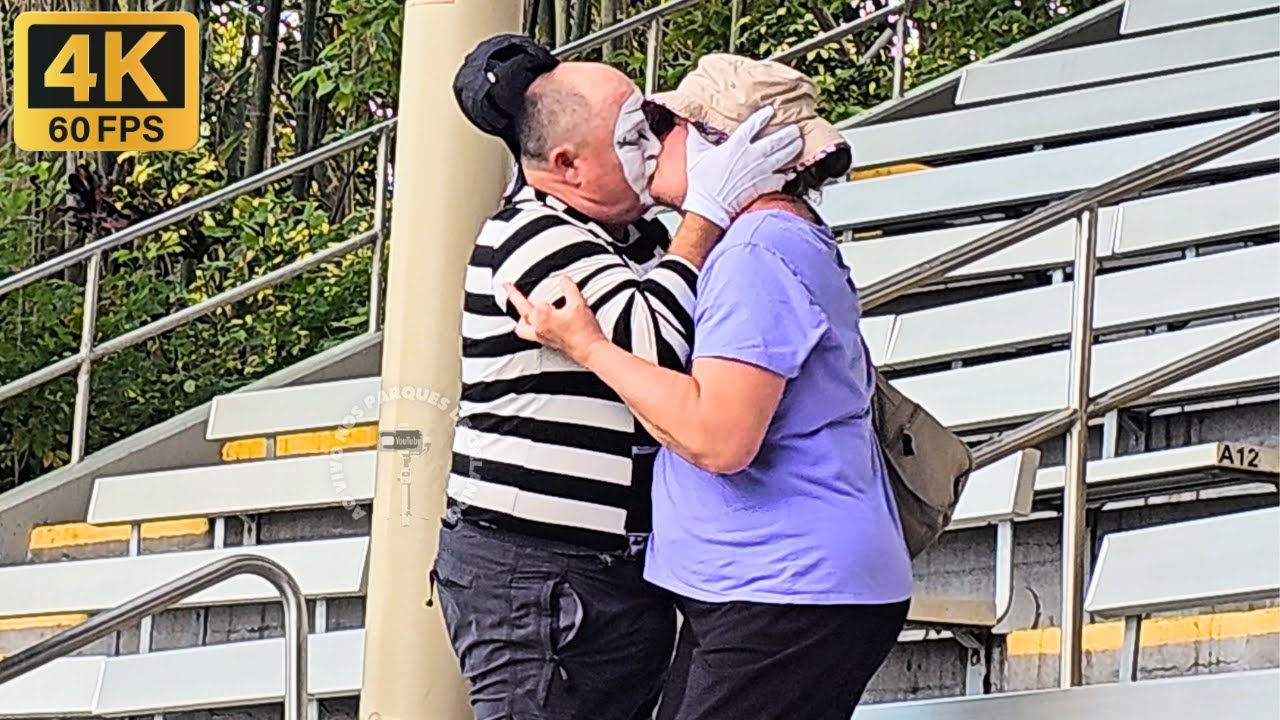 Смейтесь вместе с мимом Томом из SeaWorld Orlando 😂🤣 #tomthemime #seaworldmime #funny
