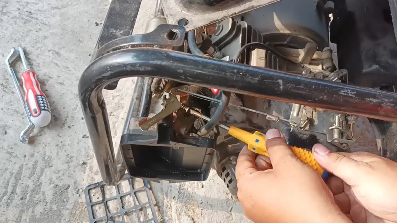 Memperbaiki genset Sumura ET2500C suara gas naik turun tidak stabil atau dhat dhut