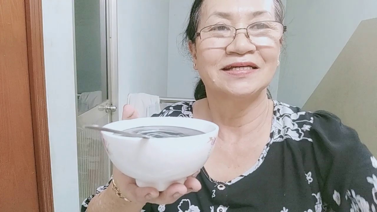 CHÈ MÈ ĐEN ĐƠN GIẢN DỄ LÀM HỒNG LỰU