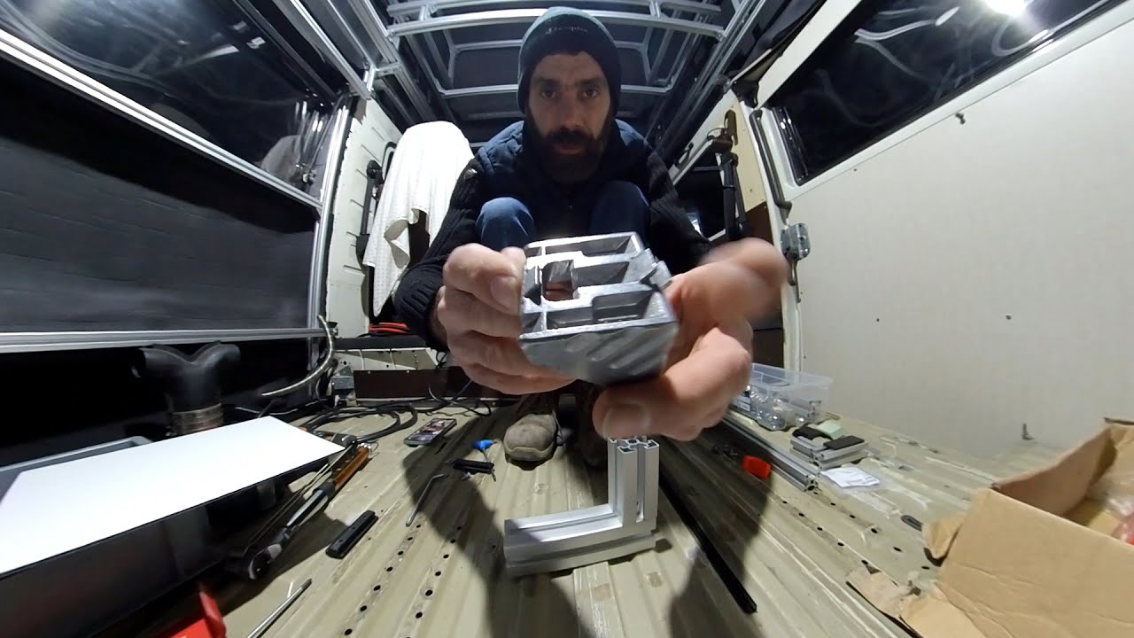 Informazioni sui profili in alluminio che utilizzo per realizzare il camper.