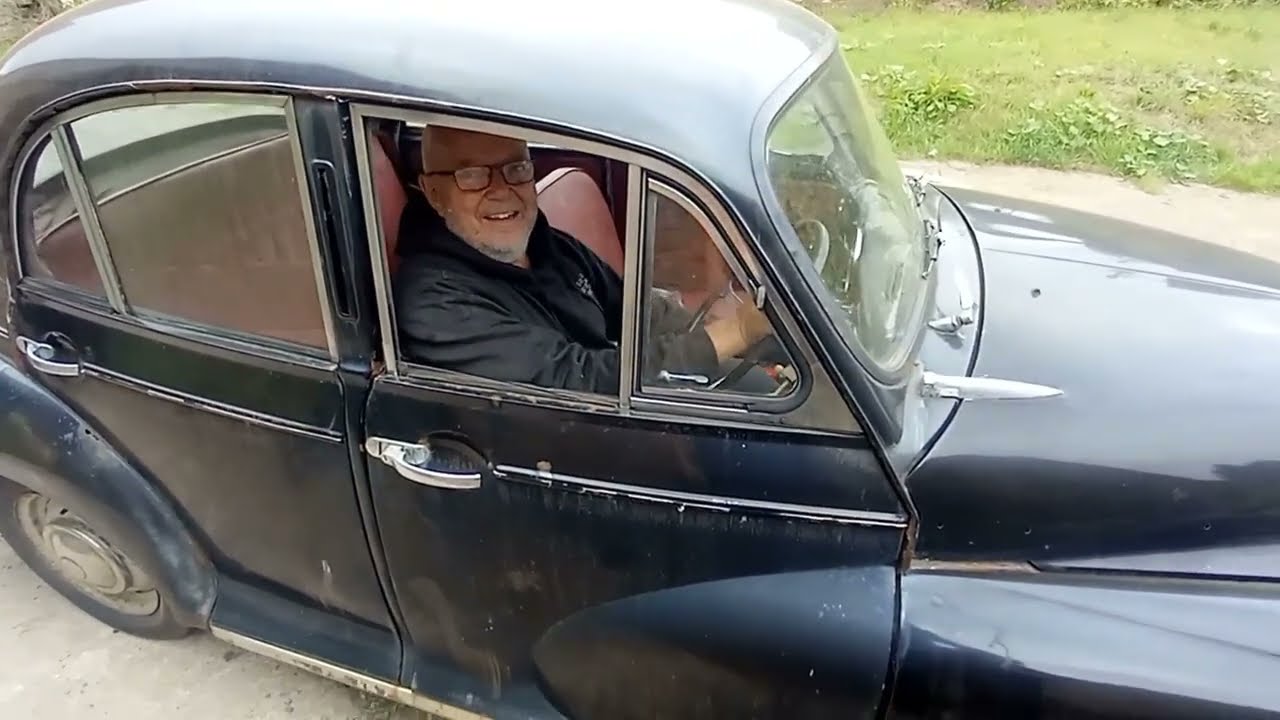 Saving a 4 door 1959 Morris Minor