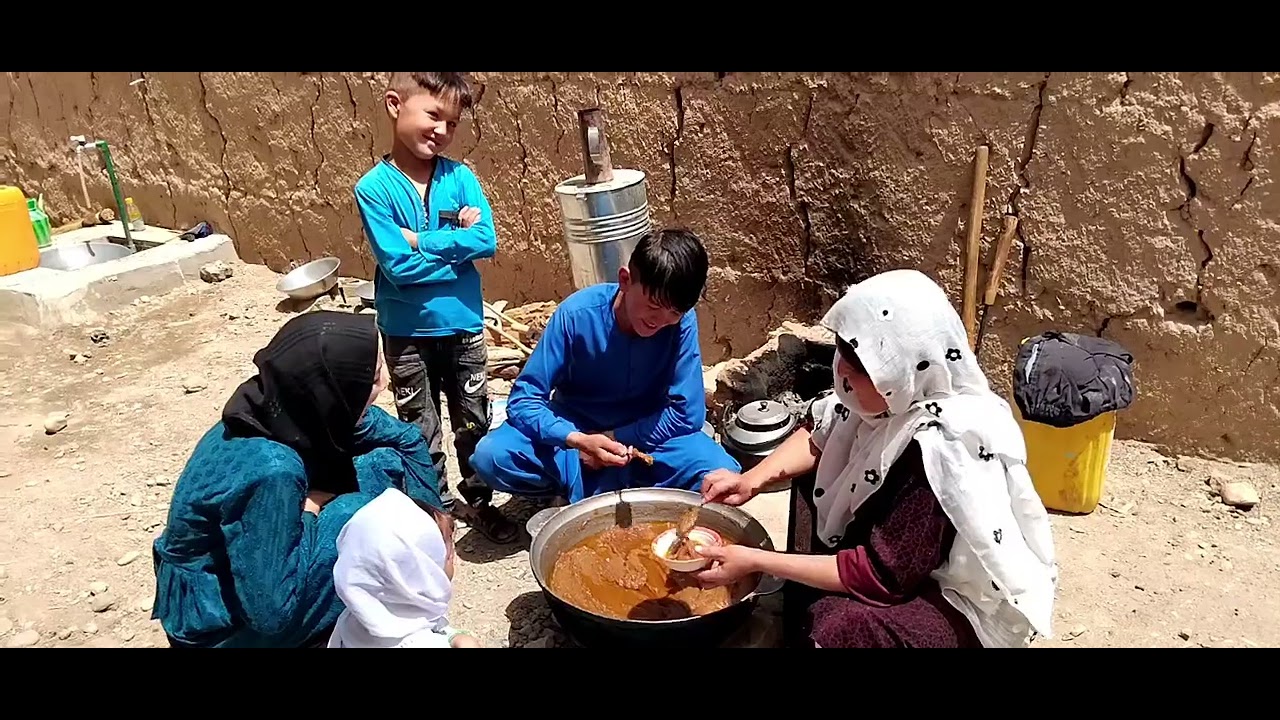 حلوا خوردن و زیارت‌ نذر