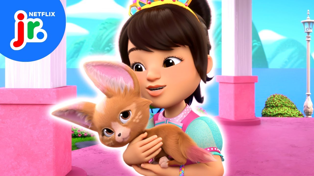 Royal Raspberry Thief Revealed! 🦊🔍 Princess Power | Netflix Jr