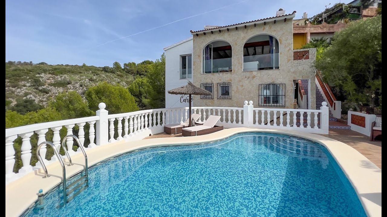 NCBX3807 - Immaculate detached villa, located on the urbanisation of Monte Pedreguer €315,000