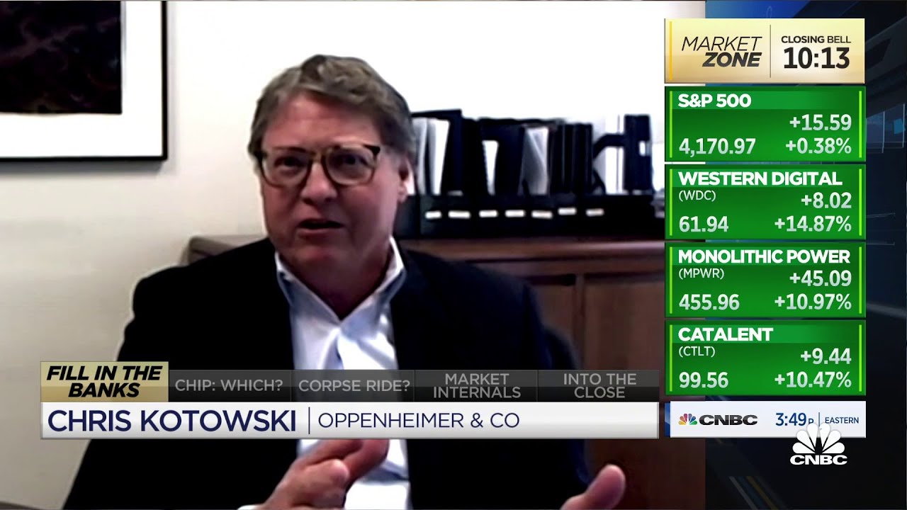 Oppenheimer's Chris Kotowski makes the bullish case for bank stocks