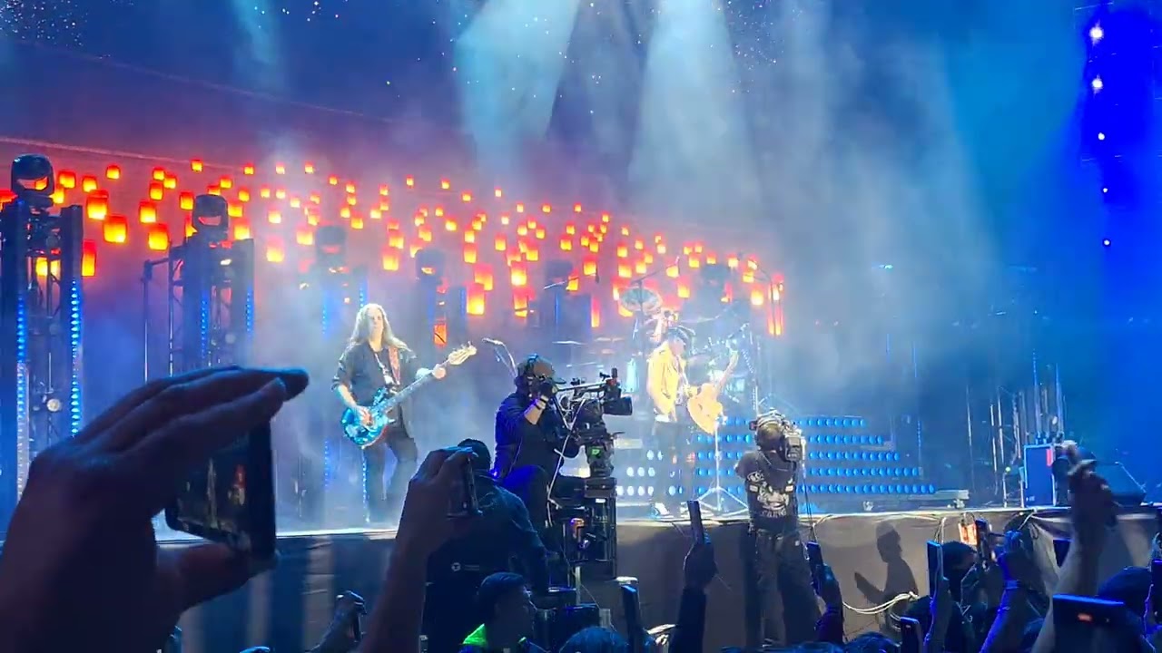 Wind Of Change Scorpions Uniendo Al Vive Latino 2025