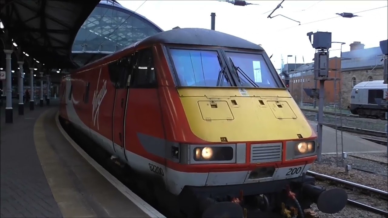 REMADE - Trains at Newcastle Station on Saturday 28/11/15 in Full HD! plus more VTEC diverts