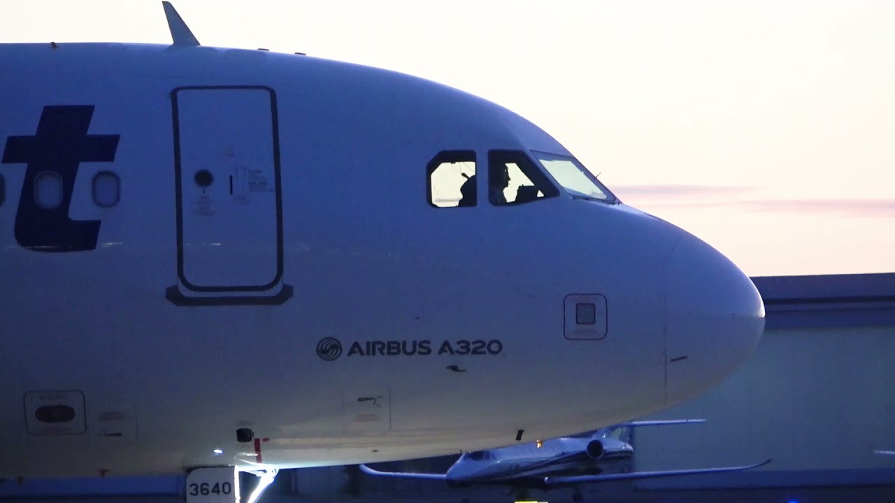 Close Up Jet Blast Insane MD11 Spotting TPA