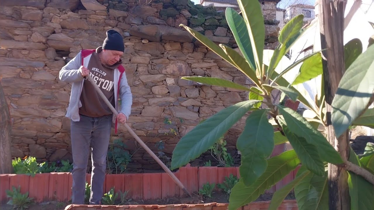 🌿 Köyde  Bir  Gün: Bahçede  Emek, Toprakta  Bereket