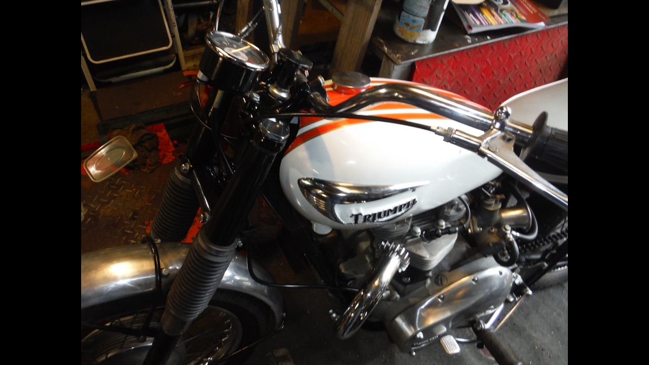 Triumph T120TT - Исправлено мерцание тахометра и заниженные показания.