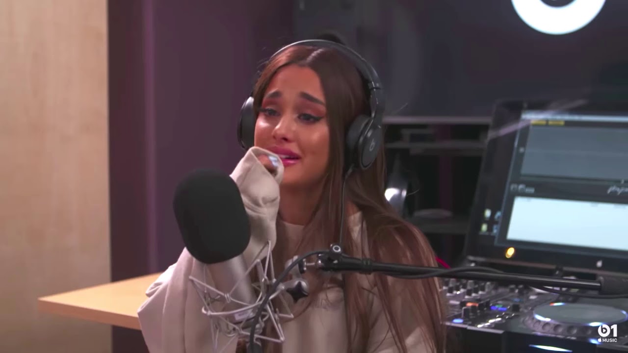 Ariana Grande Sad Playlist