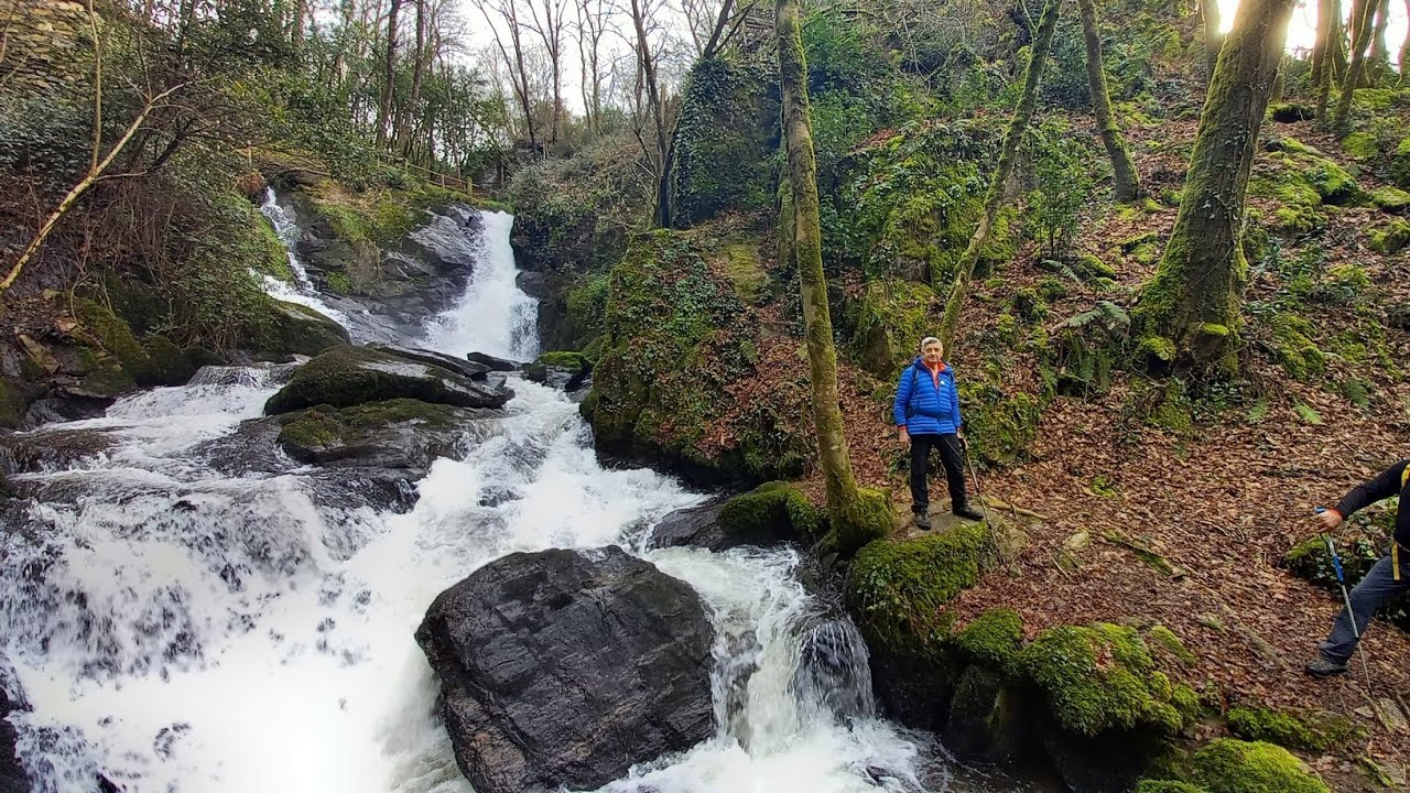 RUTA DE LA FERVENZA DE MEZONZO Y MOLINOS DEL RÍO DAS GÁNDARAS (VILASANTAR-A CORUÑA)