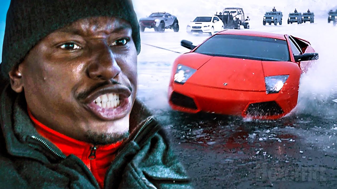 ¡El Lambo de Roman nada en un lago congelado! | Rápidos y furiosos 8 | Clip en Español