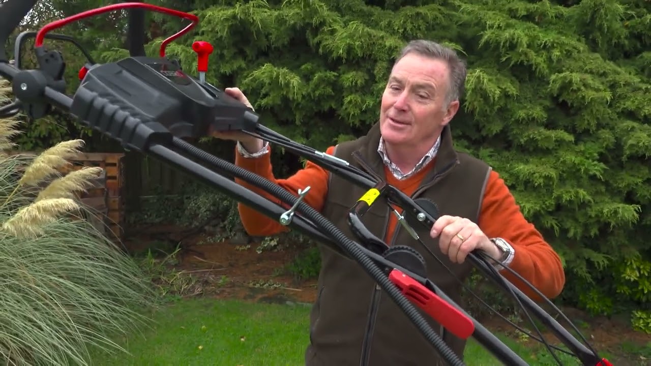 Getting Started: Cobra RM40SPCE Self-Propelled Rear Roller Petrol Lawn Mower (Electric Start)