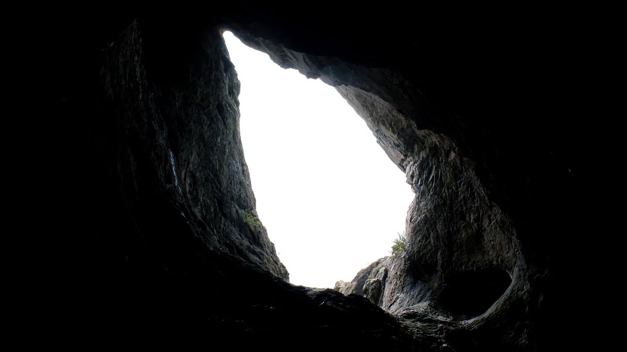 The 'Goat's Hole' Cave, Paviland, Gower Peninsular South Wales (SS437 859)