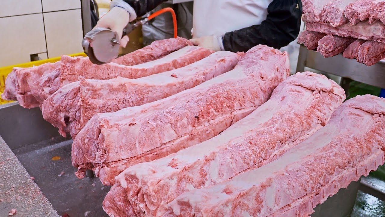 Amazing Pork Chops and Pork Meatball mass production process/巨大排骨！豬排和貢丸大量生產過程-Taiwanese Food Factory