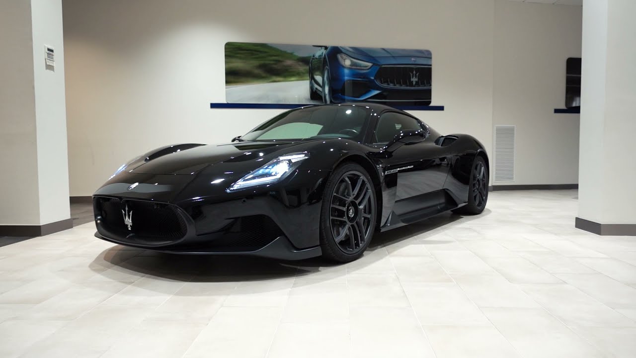 Maserati MC20 en Maserati Barcelona