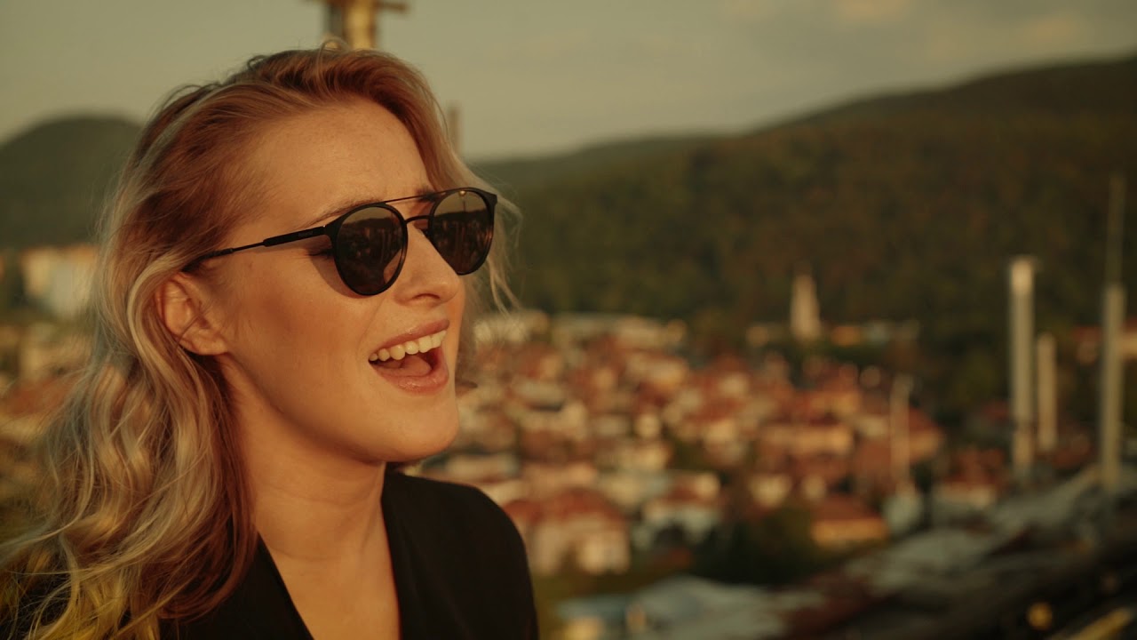Lenka Piešová - Sen a ja ( OFFICIAL VIDEO )