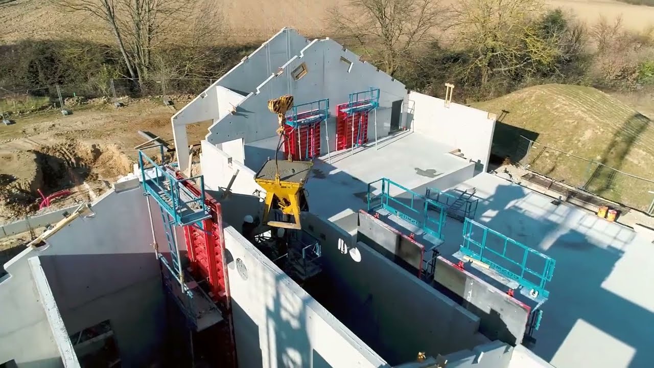 Construction de  la salle polyvalente de Chuzelles (38200)
