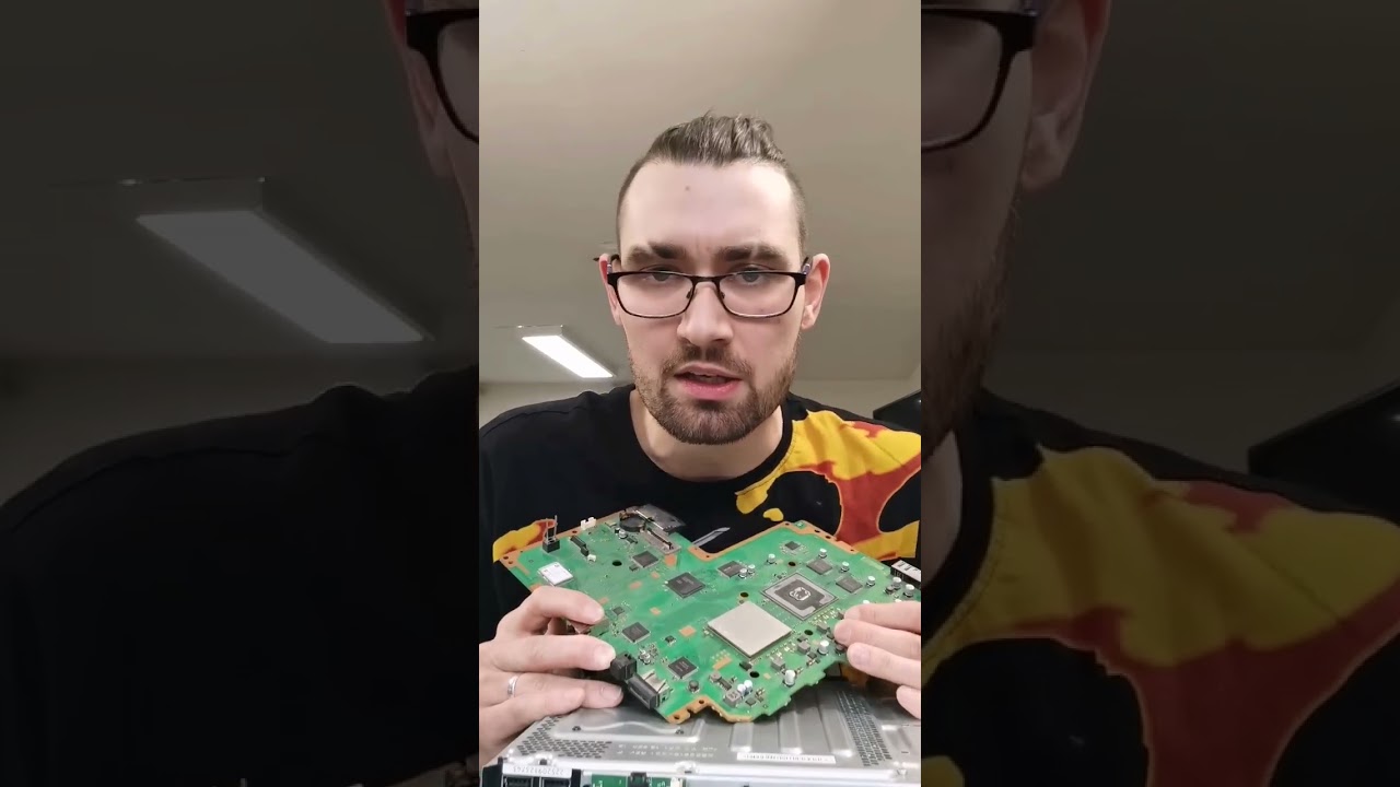 Zobacz jak naprawiamy konsole 🎮 Tips oraz porady co i jak 😎 Serwis konsol oraz pad&oacute;w #shorts