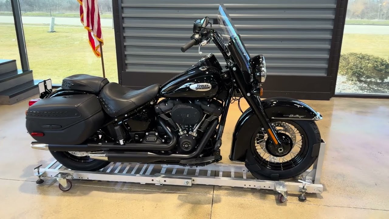 2024 softail heritage - black - blk