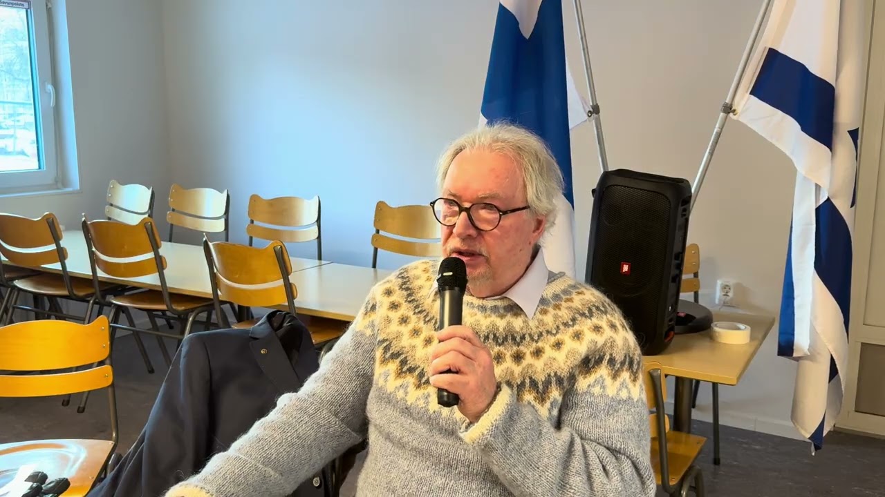 Yllättävä! Arkelogi ja matkaopas Ariel Livsonin luento Qumranin kirjakääröistä/niiden tulkinnoista.