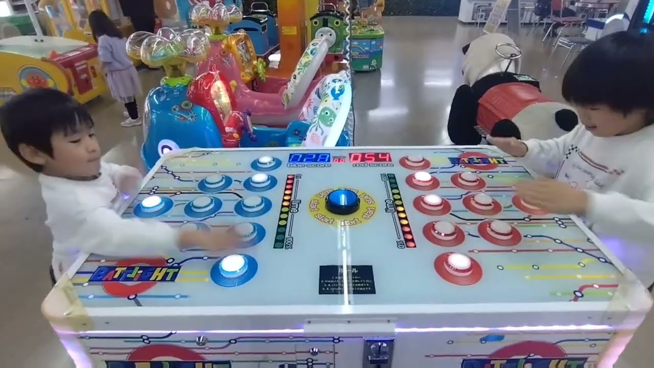 光ったら押せ！！ゲーム（レジャーランド厚木）