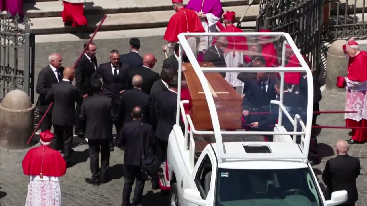 Papa Francesco: il feretro arriva alla Basilica di Santa Maria Maggiore