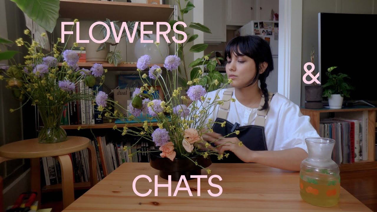 Let's make ♡ a  flower arrangement using ikebana tools