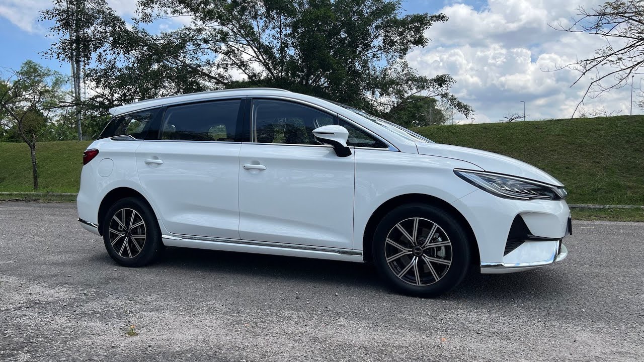 2024 BYD M6 Extended Range Start-Up and Full Vehicle Tour