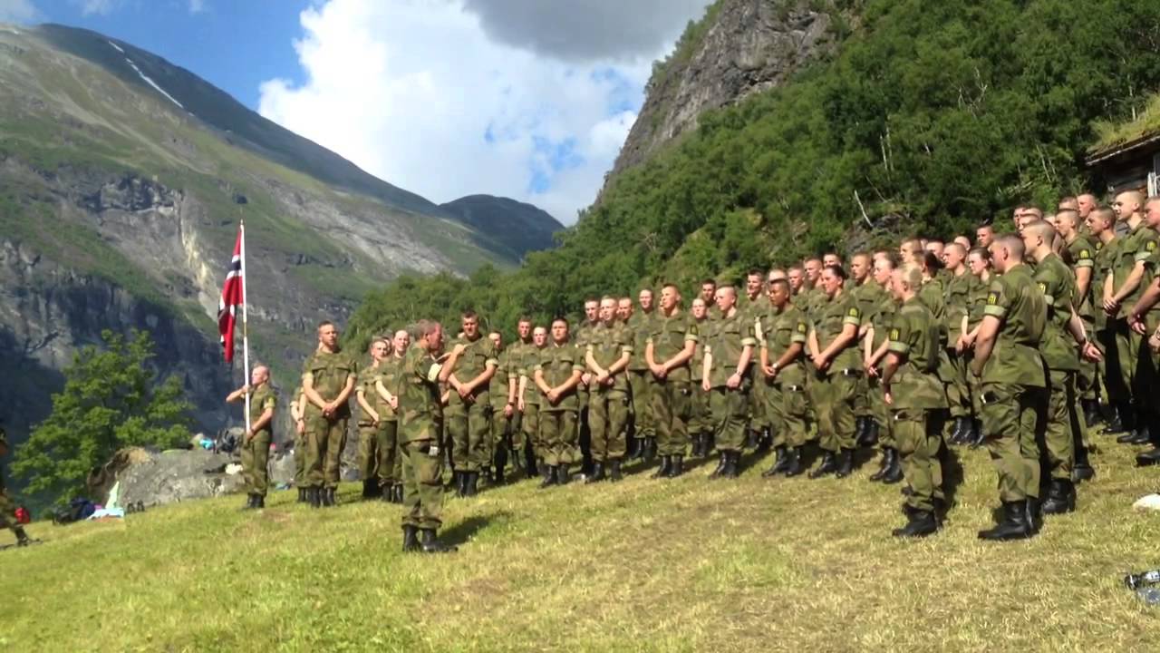 Bruremarsj Fra Lødingen - HMKG 2014