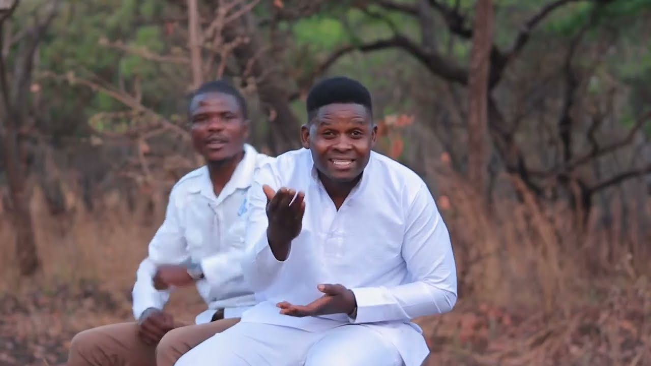 Kubata kwashe Choral Group feat Joseph Tivafire-  Usacheuka