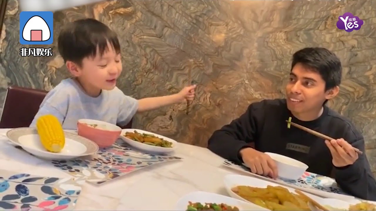 鄧莎曬兒子大麟子視頻 全程英文超流利 與外國小哥哥開心聊天！