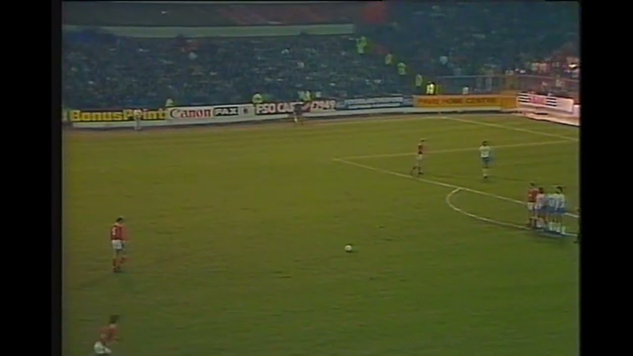 JOHNNY METGOD GOAL - NOTTINGHAM FOREST V WEST HAM UNITED - NOTTINGHAMSHIRE 1986 - UK FOOTBALL