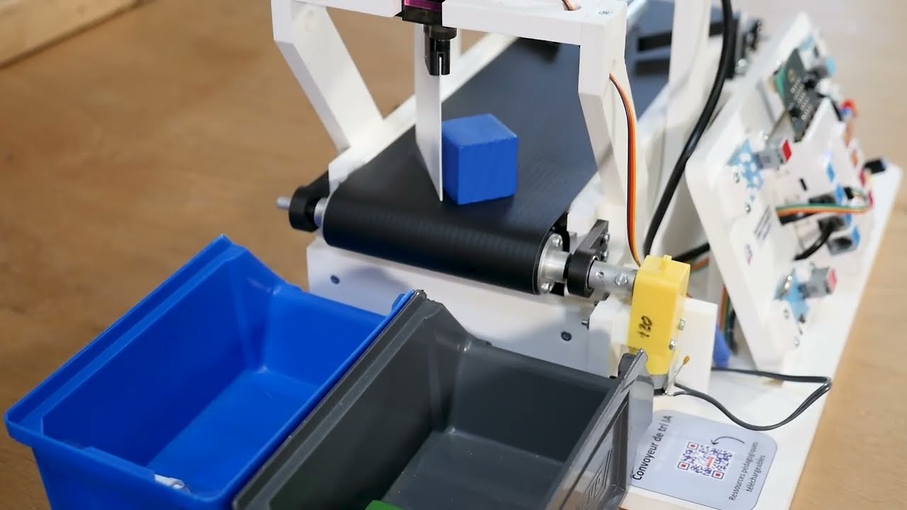 AI Conveyor Kit - Programmable model for STEM Education